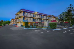 Image of Motel 6-Kirkland, WA - North Kirkland