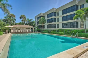 Image of Luxury Sanibel Condo with Ocean View Steps to Beach