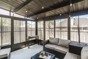 Image of 2 Mi to Shelby Farms: Charming Family Home w/ Yard