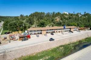 Image of Springs Lodge & Cafe