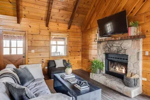 Image of Dudley III by AvantStay Cosy Mountain Home w Hot Tub Great Views