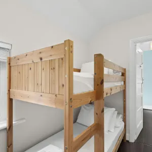Image of Pebble Corner with Free Parking By My Getaways
