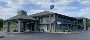 Image of Baymont by Wyndham Cave City