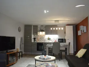 Image of Comfortable apartment with terrace
