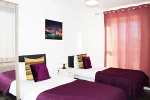 Image of TMS Beautiful 2BR Apartment! Ensuite! Lakeside