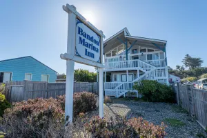 Image of Bandon Marina Inn