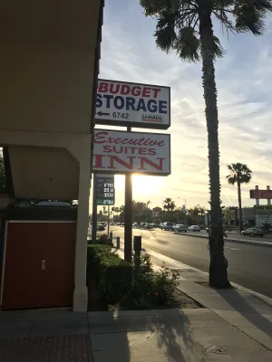 Image of Executive Suites Inn