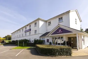 Image of Premier Inn Cheltenham Central - West/A40