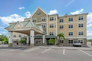 Image of Country Inn & Suites by Radisson, Tampa Airport North, FL