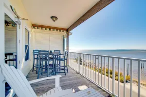 Image of Oceanfront Oasis in Cedar Key with 2 Balconies!