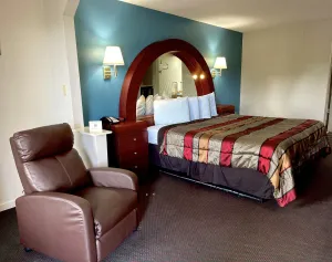 Image of Luxury Inn & Suites