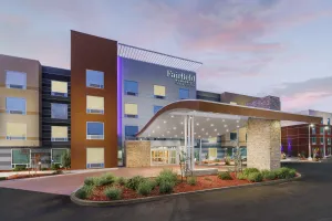 Image of Fairfield Inn & Suites by Marriott Oakhurst Yosemite