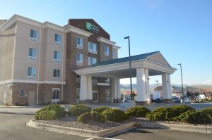 Image of Holiday Inn Express & Suites Golden by IHG