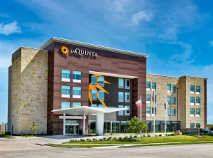 Image of La Quinta Inn & Suites by Wyndham Terrell