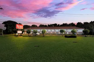 Image of Red Roof Inn & Suites Vineland - Buena