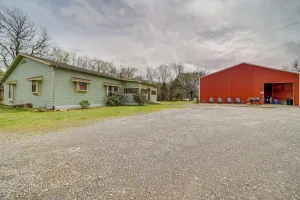 Image of Outdoorsy Getaway Near Atoka: Hunt, Fish & Relax!