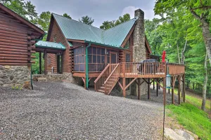 Image of Purlear Luxury, Spacious Log Cabin w/ Mtn Views!