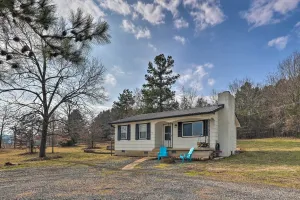 Image of Hodgen Cottage on 650 Acres, Cozy and Scenic