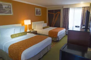 Image of Howard Johnson by Wyndham Pasadena