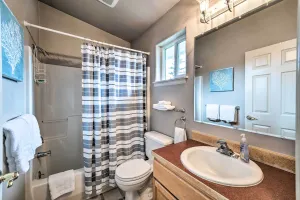 Image of Apartment with Patio and Grill Access about half Mi to Bay!