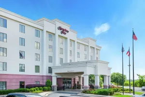 Image of Hampton Inn Columbus-North