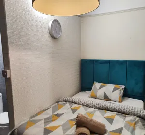 Image of St Lucia women only lodge Leicester long stays