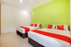 Image of OYO 497 ESQ Ferringhi Hotel