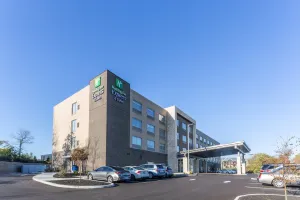 Image of Holiday Inn Express & Suites - Florence - Cincinnati Airport by IHG
