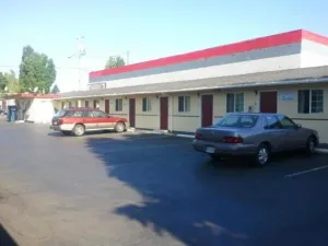 Image of Aaron Motel