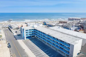 Image of Ocean 7