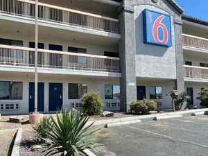 Image of Motel 6 Barstow, CA I15 and Lenwood Road