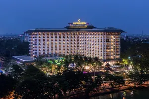 Image of Chatrium Hotel Royal Lake Yangon