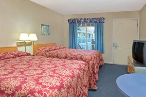 Image of Super 8 by Wyndham Auburn