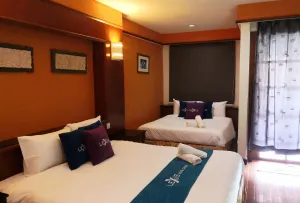 Image of Alpine LXPD Water Chalet