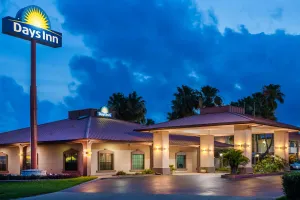 Image of Days Inn by Wyndham Portland/Corpus Christi