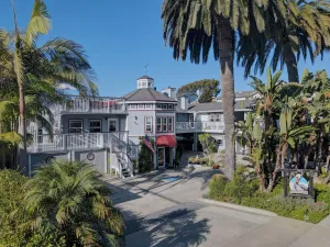 Image of Pelican Cove Inn