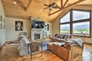Image of Game Room and Hot Tub Luxe Grand Lake Retreat!