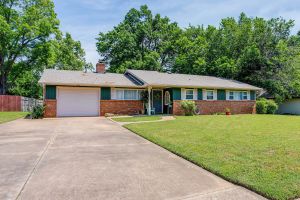 Image of Norman Home with Yard, Walk to Park and OU Campus!