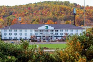 Image of Quality Inn & Suites Bellville - Mansfield