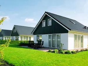 Image of Detached Villa With Washing Machine, Around a Lake Area