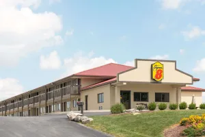 Image of Super 8 by Wyndham Greencastle