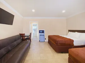 Image of Nite Inn at Universal City - Walking Distance to Universal Studios Hollywood