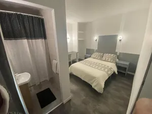 Image of Hotel Le Parisien