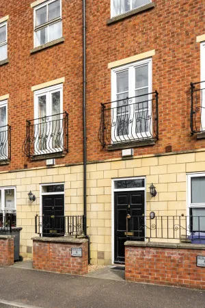 Image of Redbourne Holiday Home