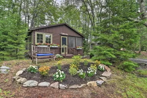 Image of Sprucewold Boothbay Harbor Cottage with Deck