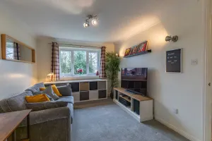 Image of Chic Flat In Woolston: Nr Southampton City Centre