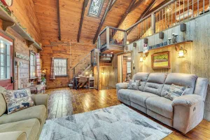 Image of Family-friendly Tyrone Cabin w/ Deck Near Hiking