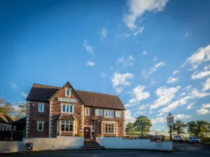 Image of The Beacon & Railway Hotel