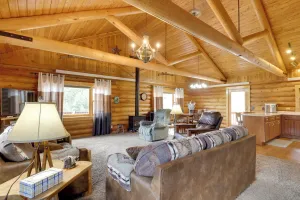 Image of Hill City Log Cabin with On-Site Trout Fishing!