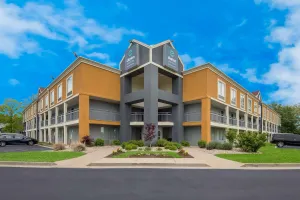 Image of Clarion Pointe Indianapolis Northeast